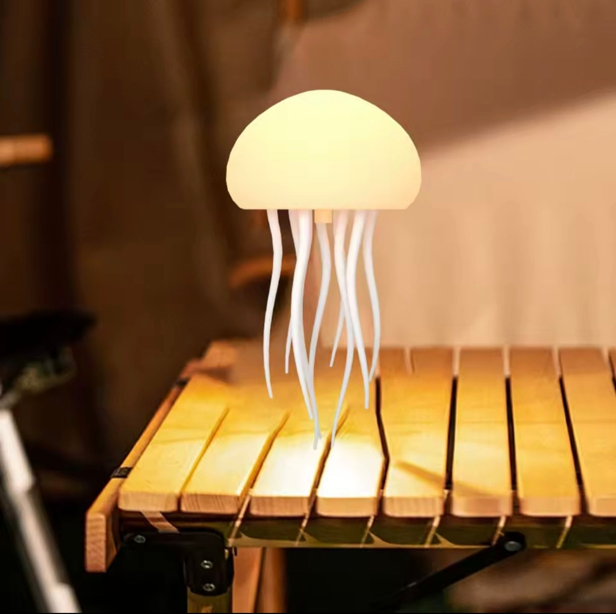 Jellyfish lamp Controlled With a voice Satisfying and relaxing.